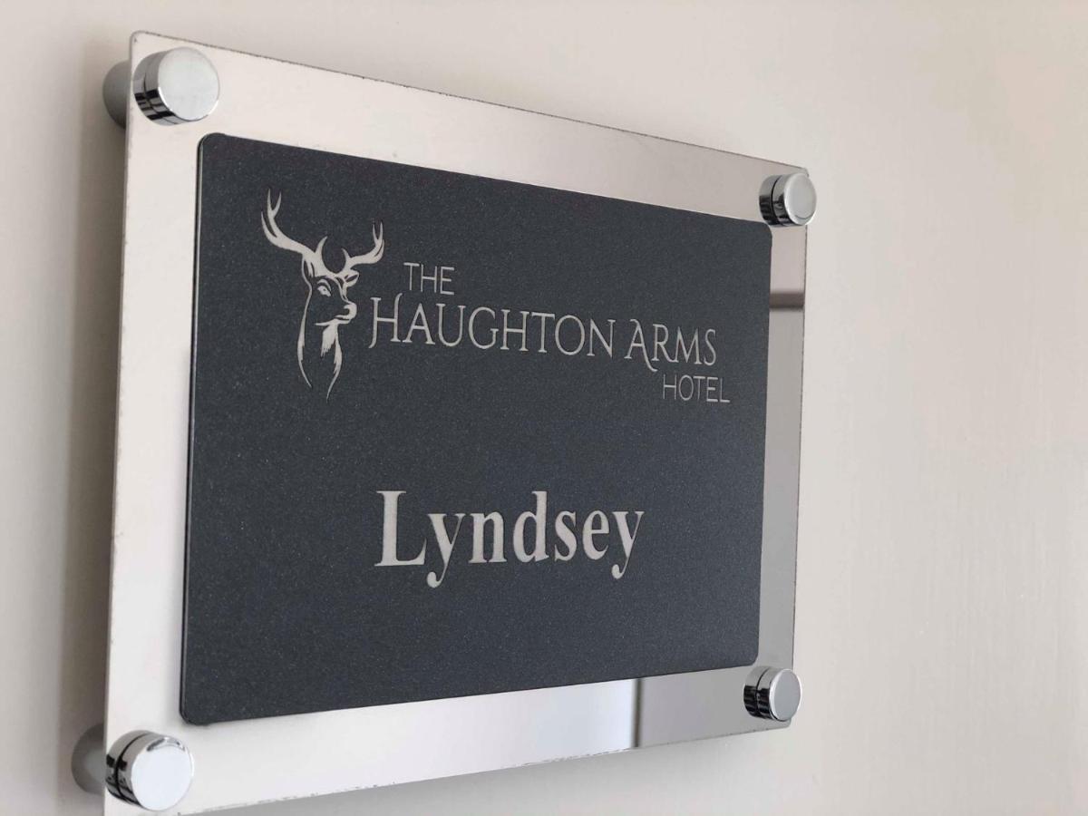 Haughton Arms Hotel Alford  Exterior foto